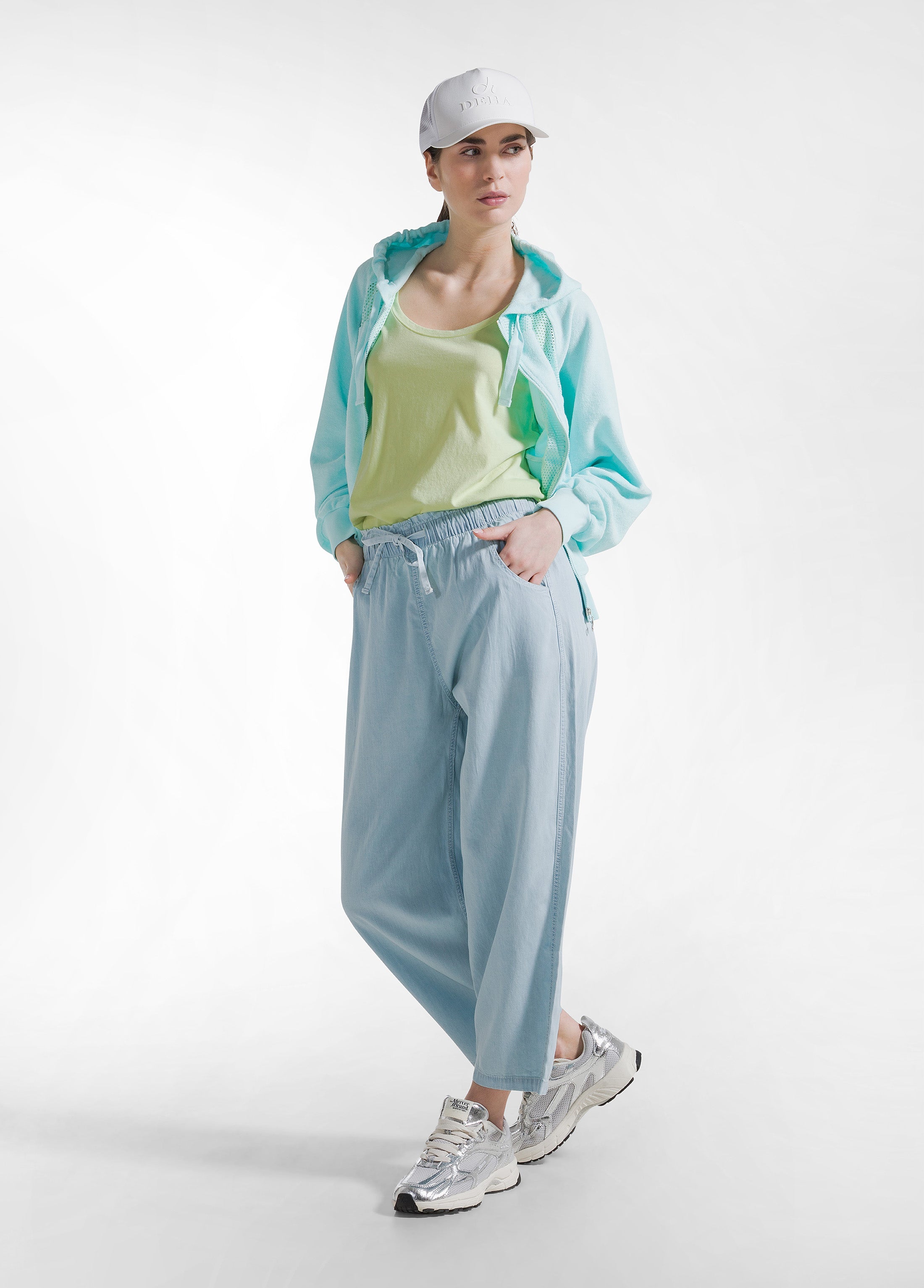 deha-pantaloni-balloon-in-denim-lyocell-blu-donna image 1