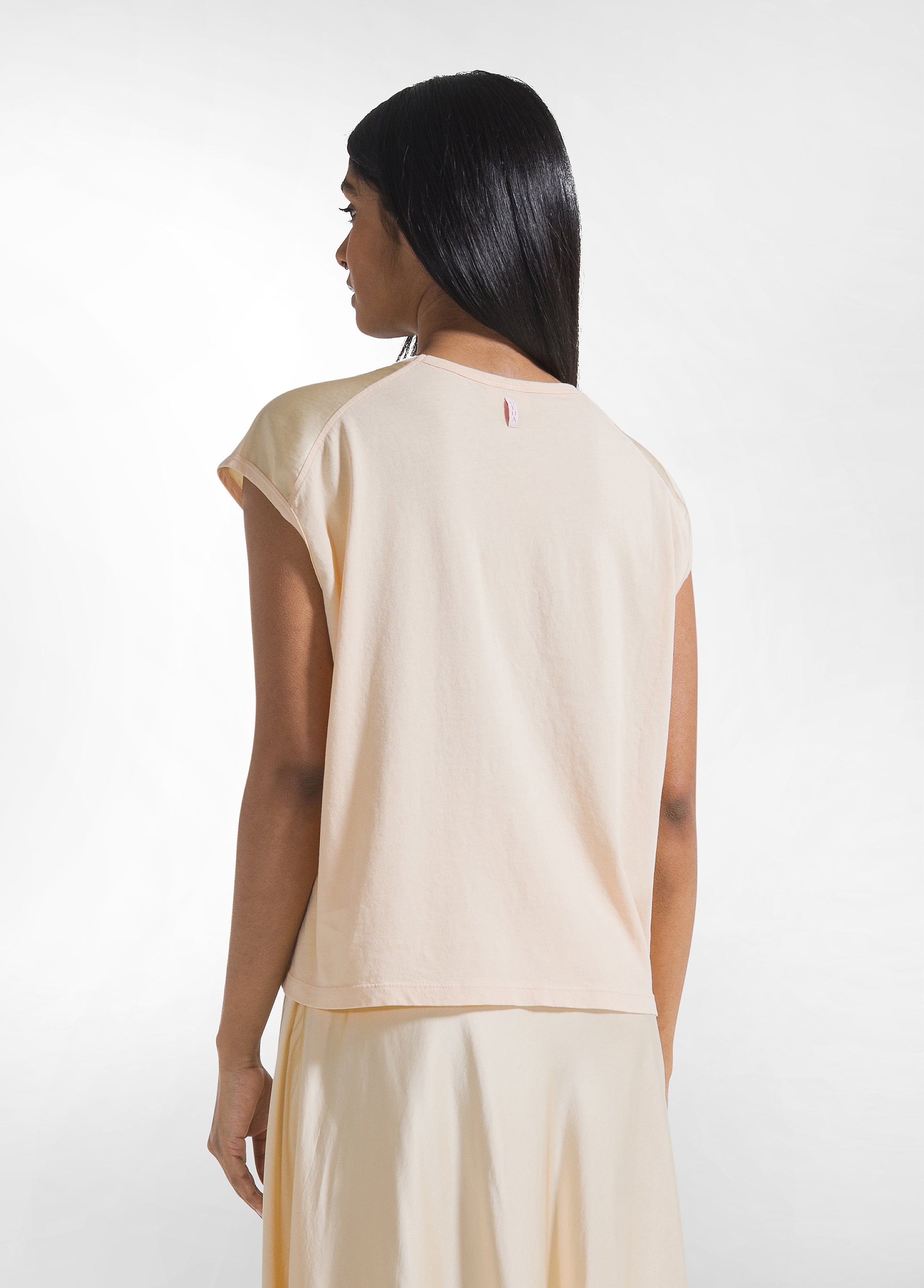 deha-top-con-maniche-in-satin-e-corpo-in-jersey-rosa image 2