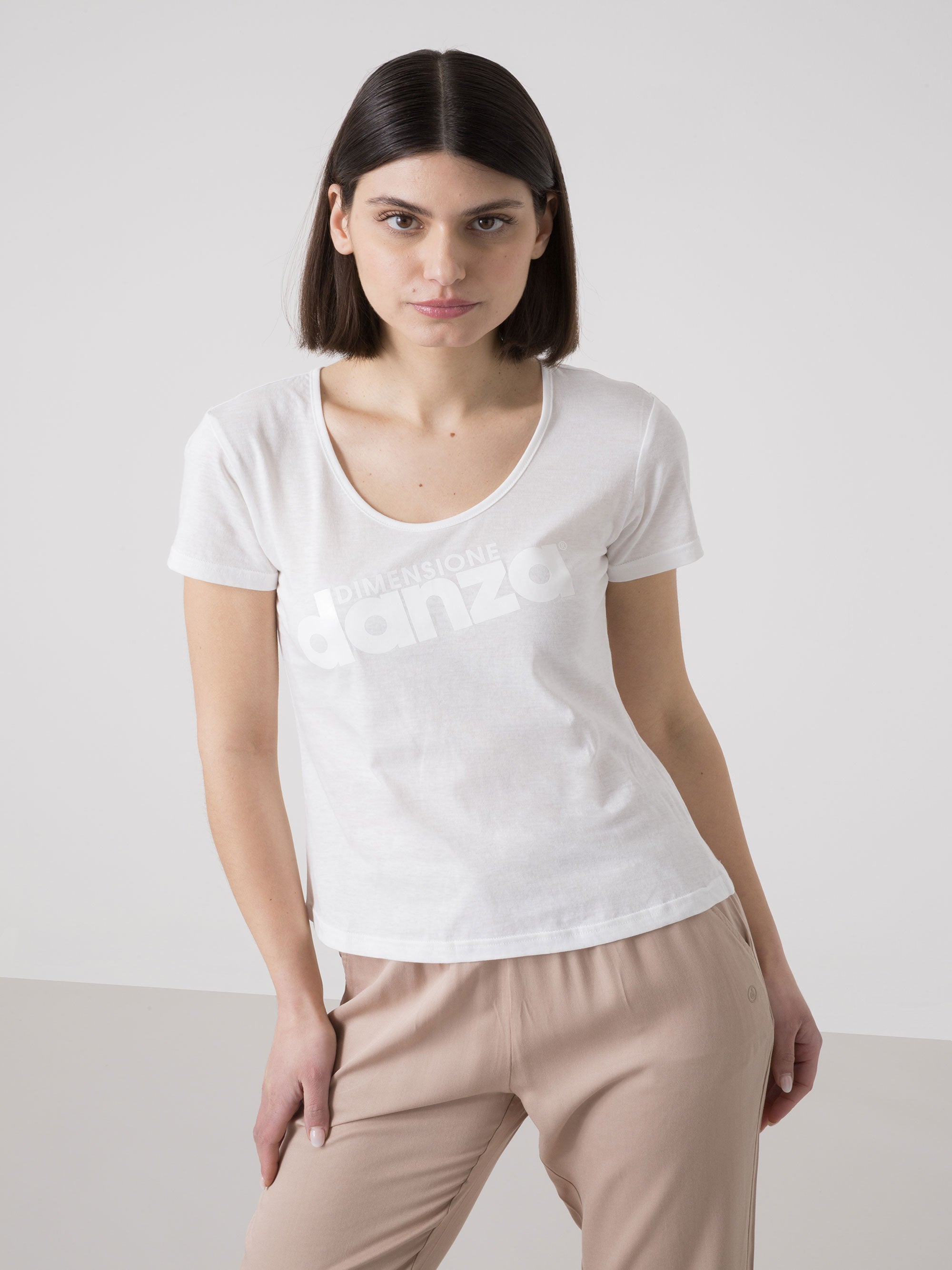 dimensione-danza-t-shirt-donna-in-cotone-con-logo-frontale image 5