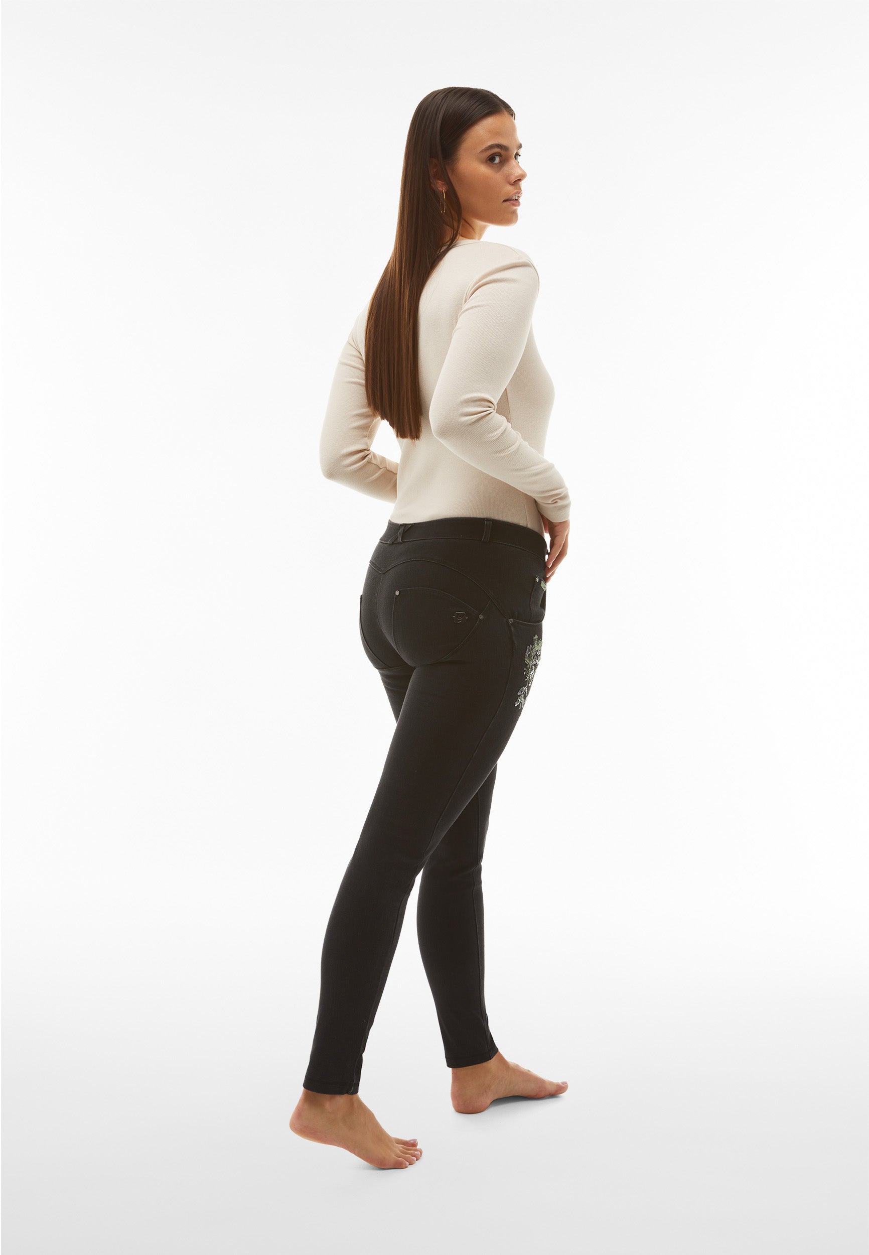 freddy-jeans-wr-up-denim-navetta-vita-bassa-superskinny-con-ricamo-floreale-pail image 3