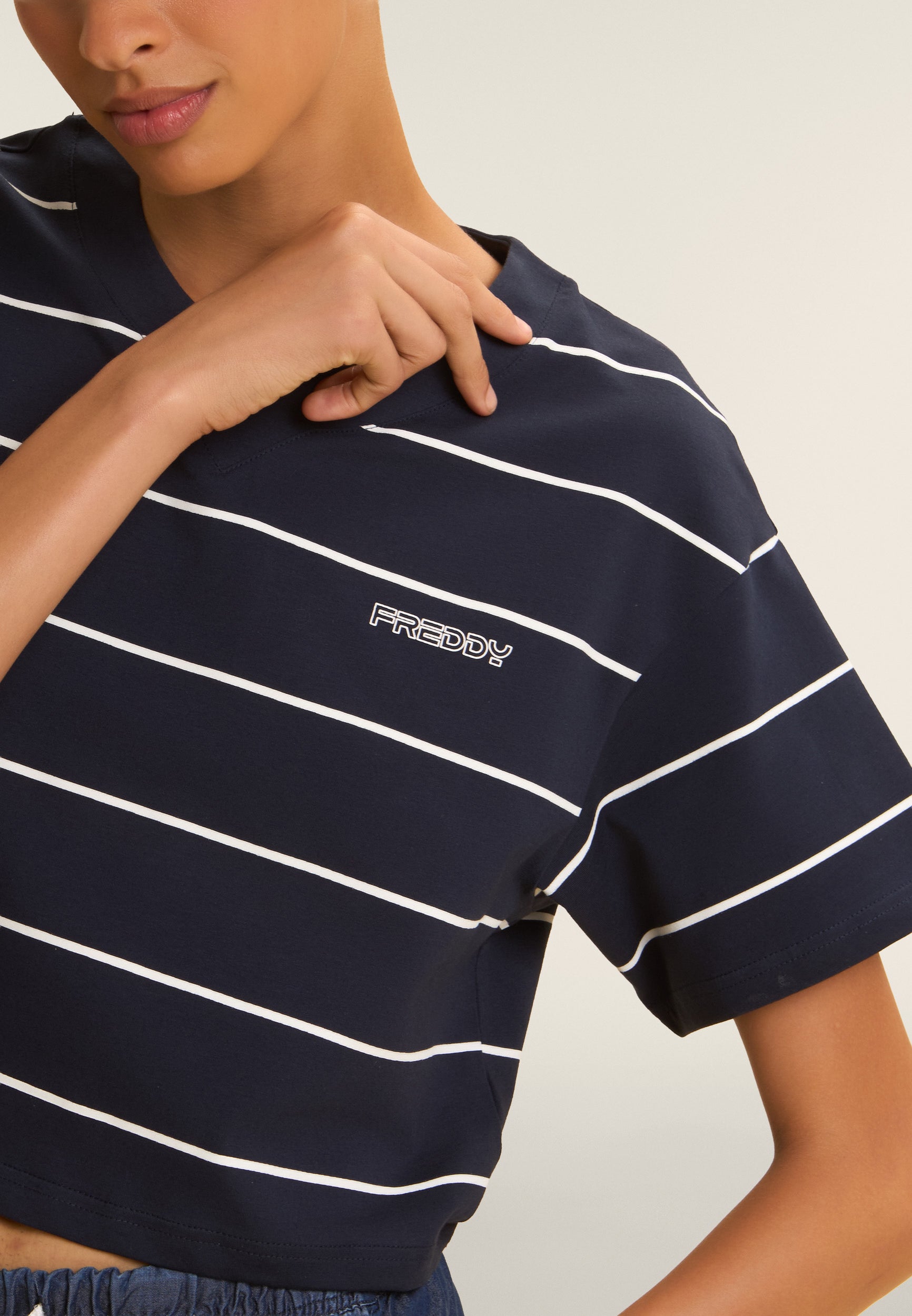 freddy-t-shirt-cropped-donna-maniche-ampie-a-righe image 4