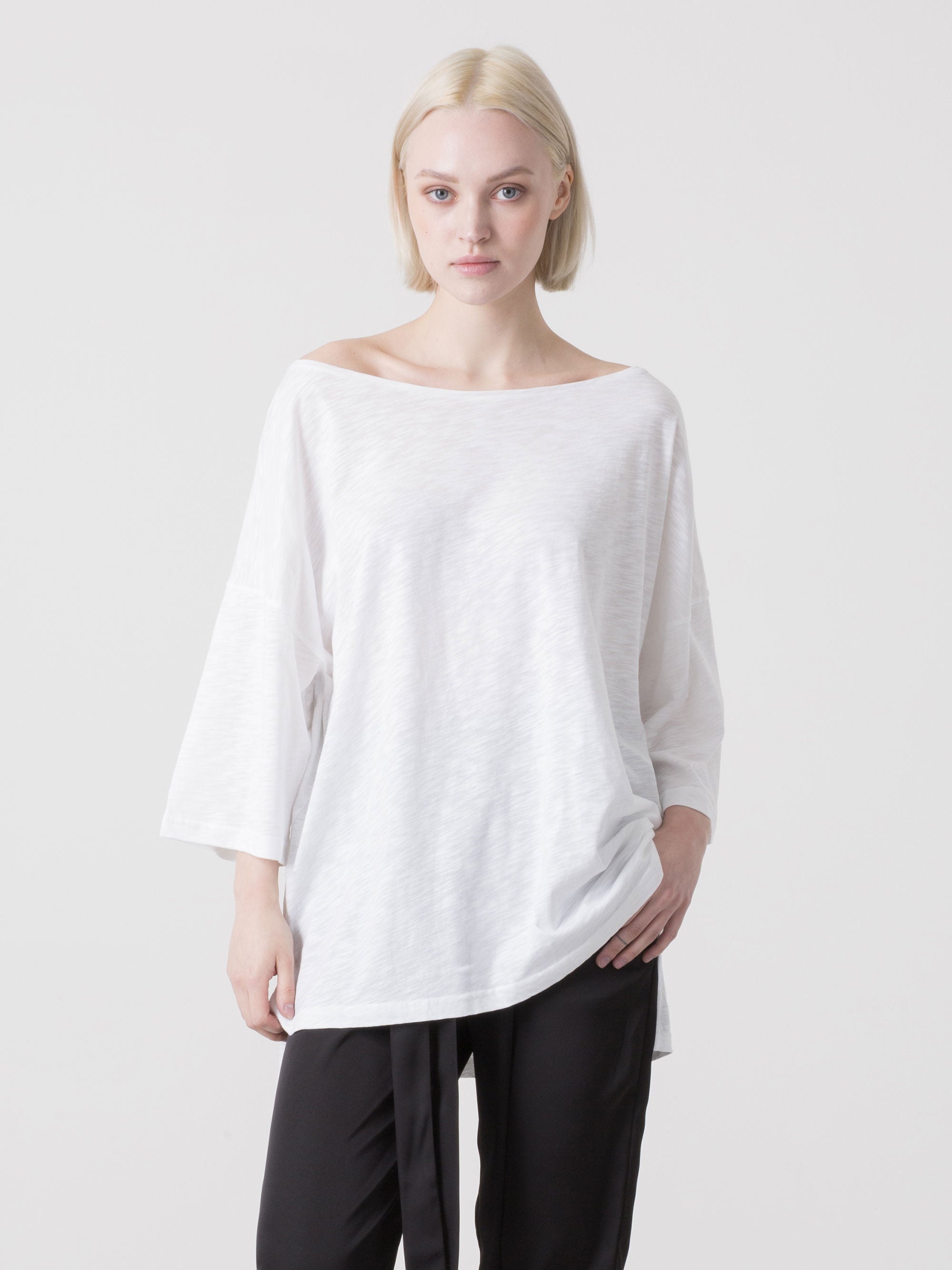dimensione-danza-t-shirt-donna-in-slub-jersey-con-linea-asimmetrica image 1