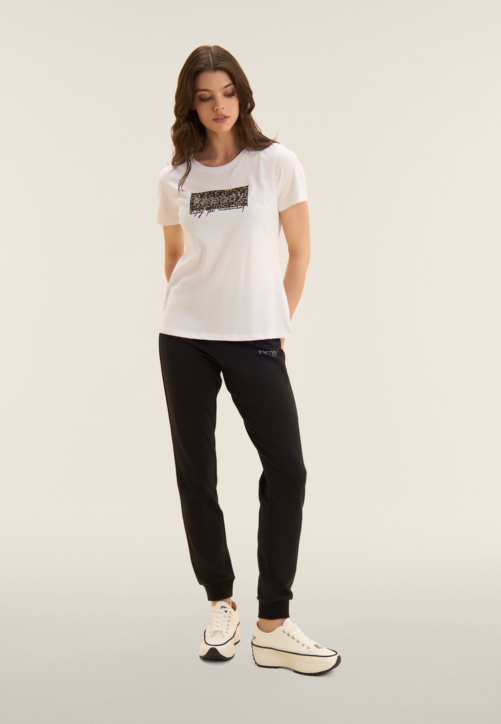 freddy-t-shirt-stampa-leopardata-con-borchie-e-logo image 2