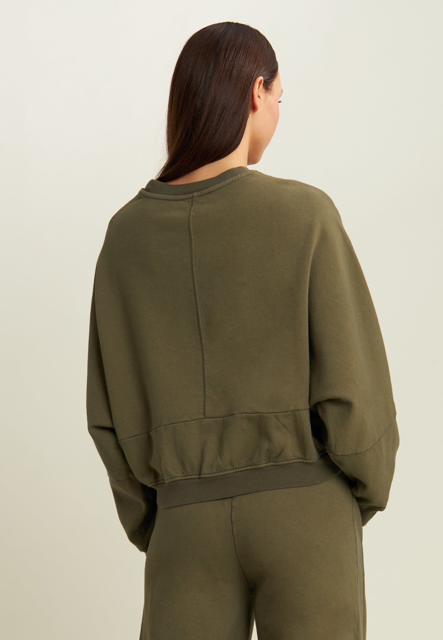 felpa-donna-freddy-oversize-cropped-con-maxi-stampa-flow image 3