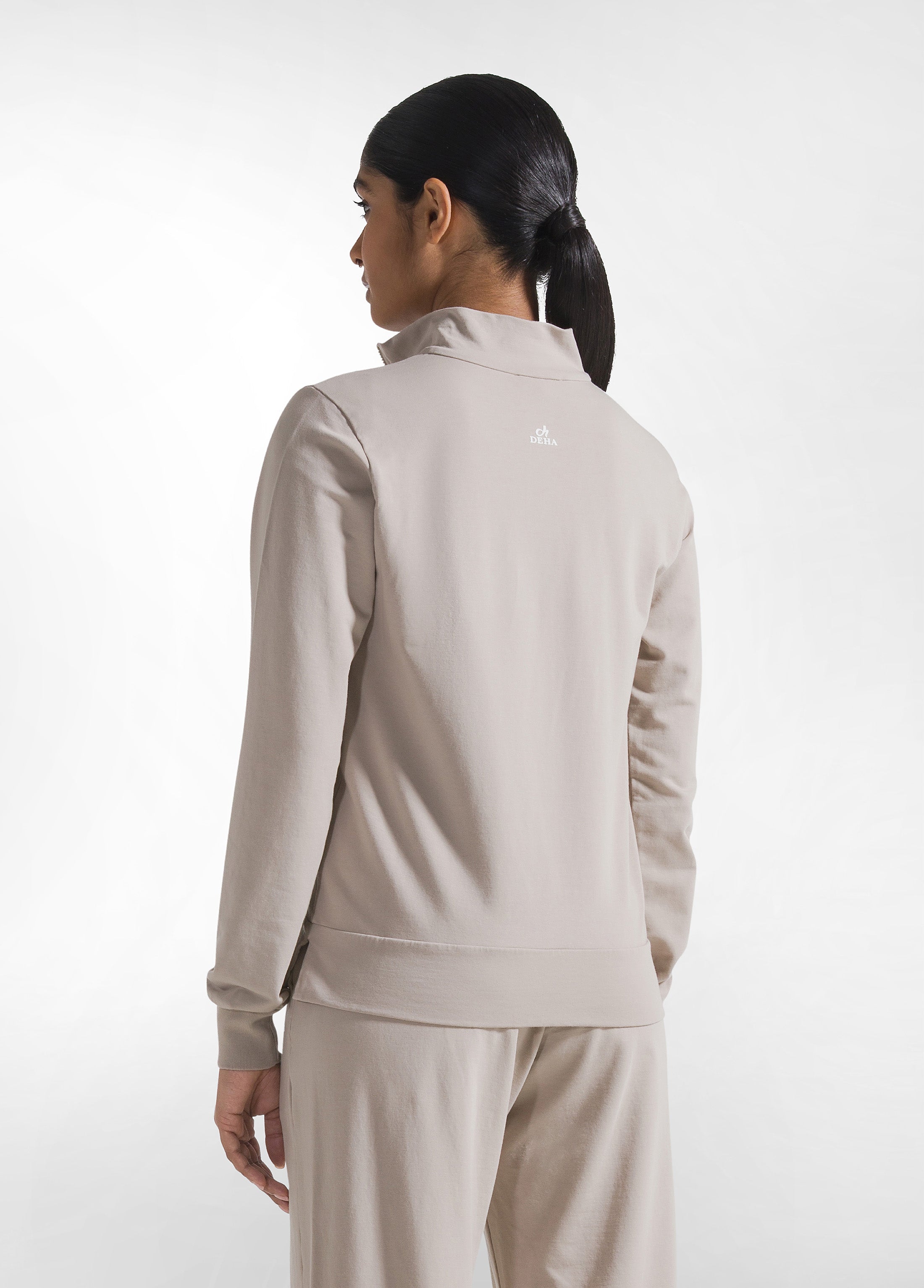 deha-felpa-leggera-core-con-zip-beige-felpa-donna-con-collo-alto image 2