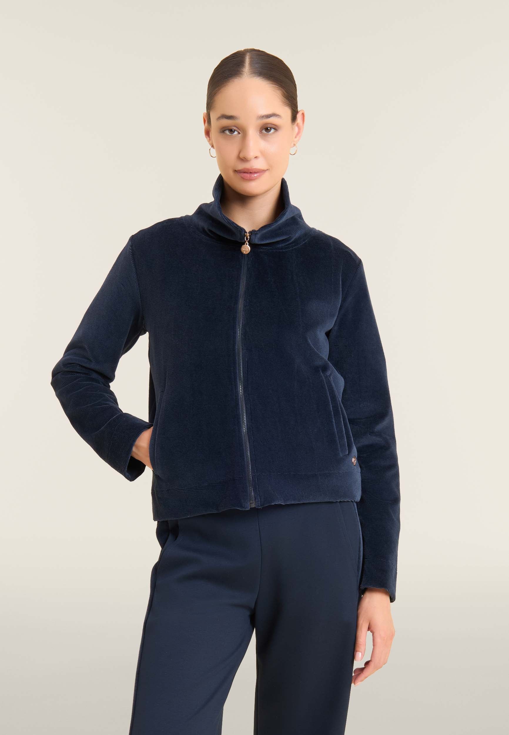 freddy-felpa-cropped-donna-in-ciniglia-a-righe-con-zip-e-collo-alto image 1