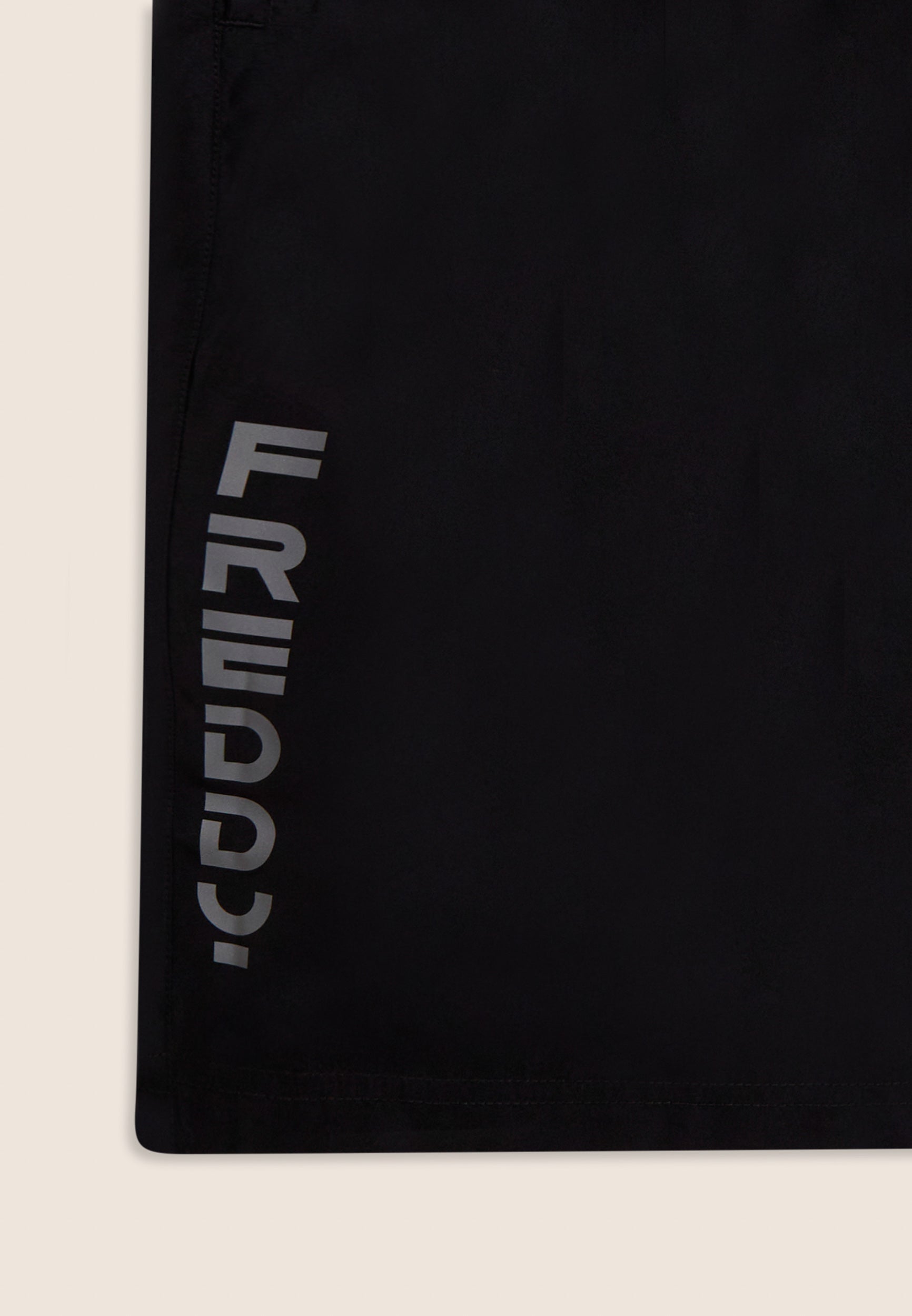 freddy-pantaloni-corti-uomo-tecnici-con-logo-verticale image 3