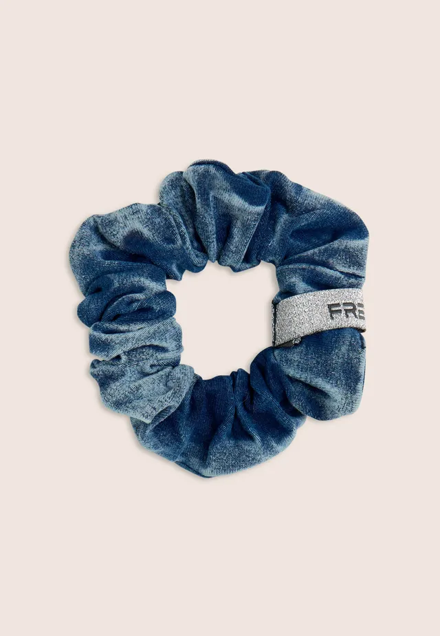 freddy-elastico-scrunchie-denim-used-con-logo-lurex image 1