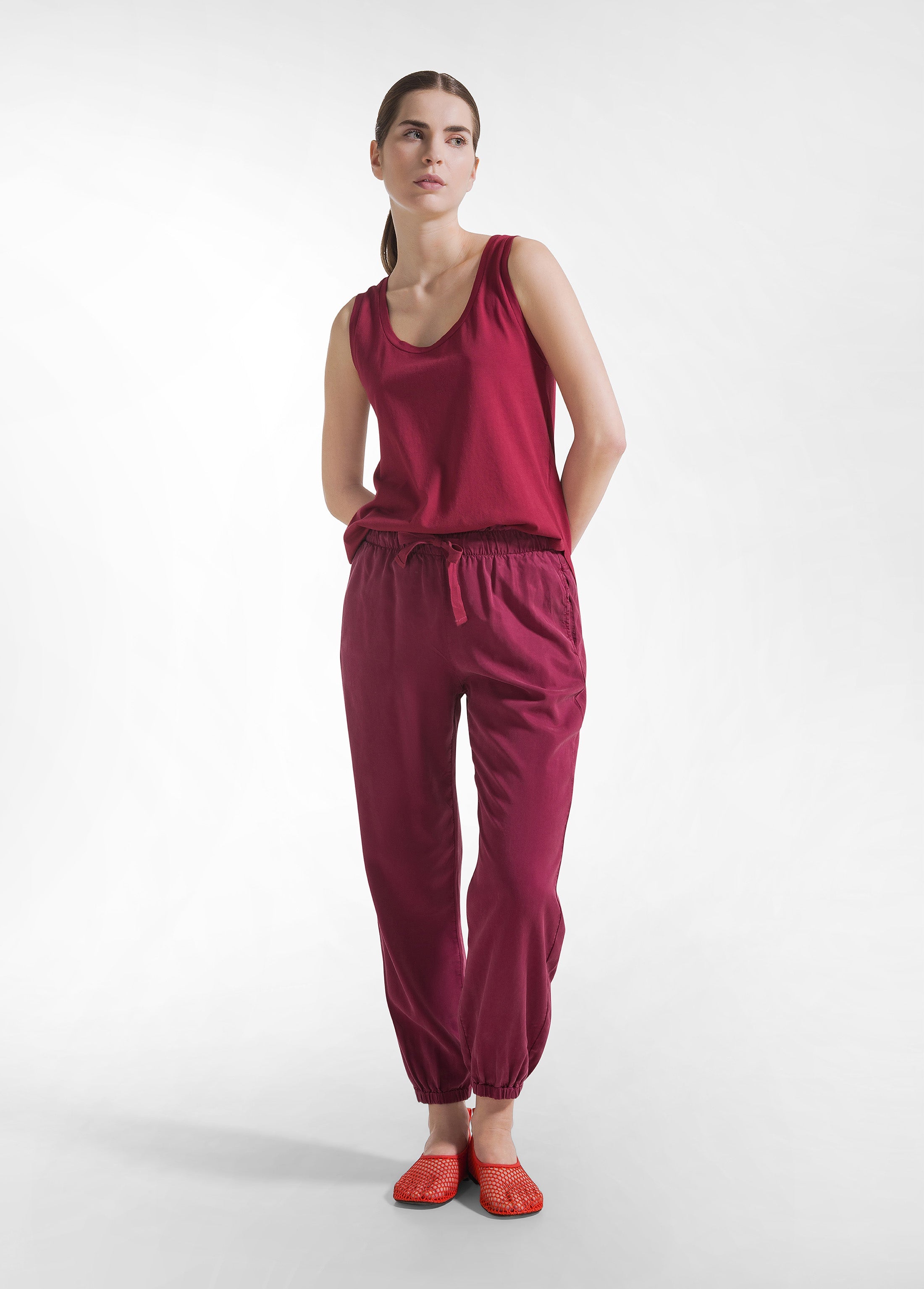 deha-top-comfort-in-jersey-organico-rosso-top-donna-100-cotone image 4