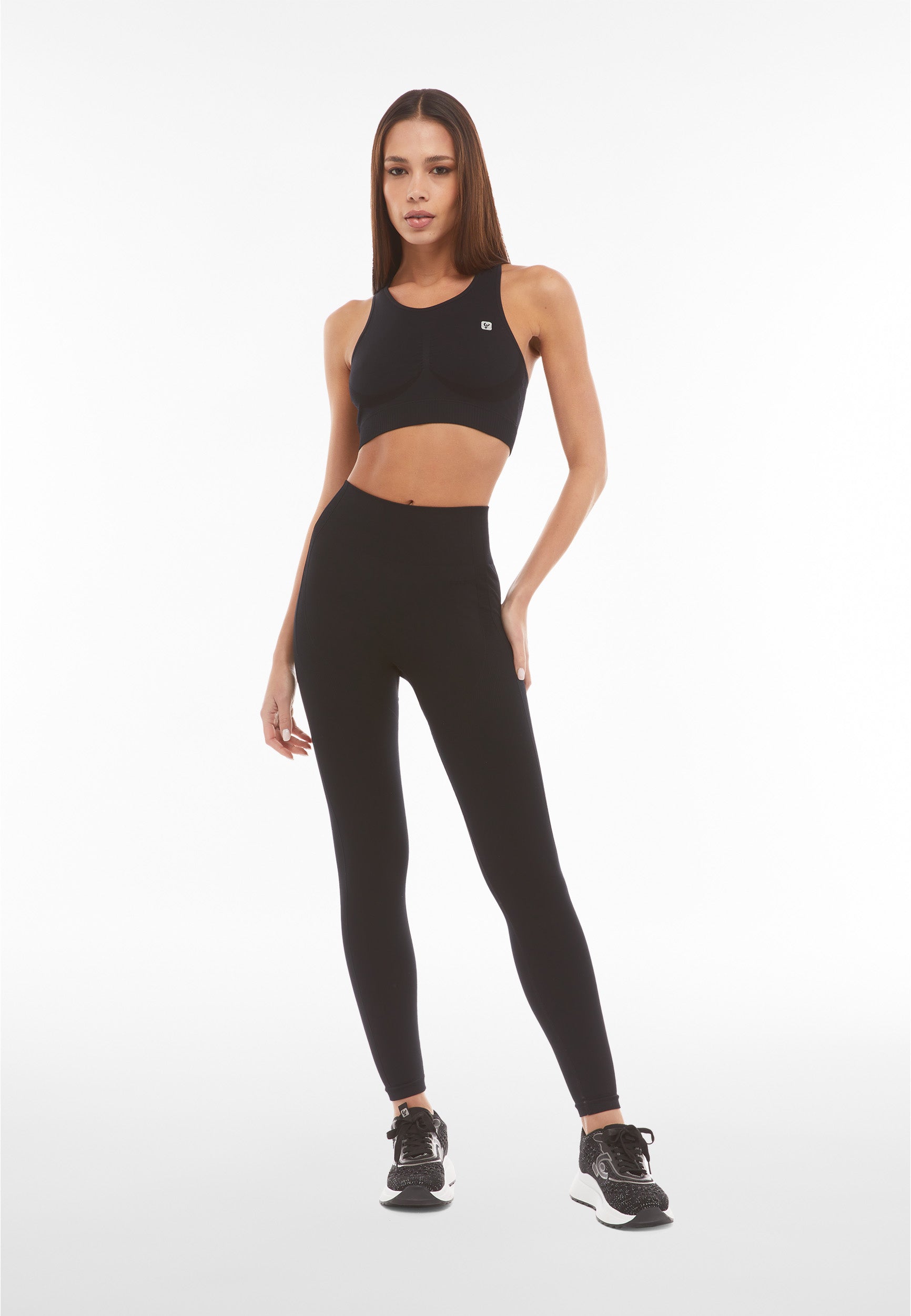 freddy-reggiseno-sportivo-seamless-sostegno-medio-spalline-incrociate image 2
