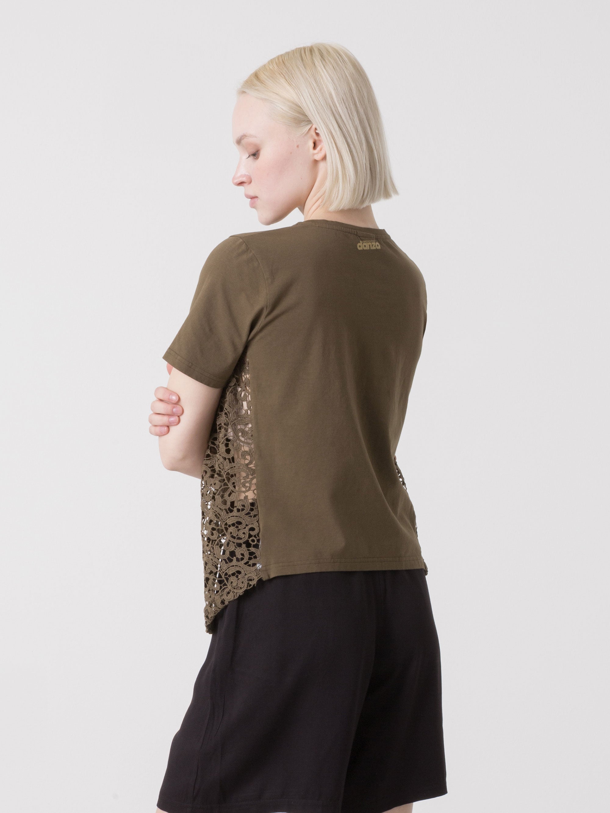 dimensione-danza-t-shirt-donna-in-jersey-stretch-con-inserti-in-pizzo-e-taglio-a image 8