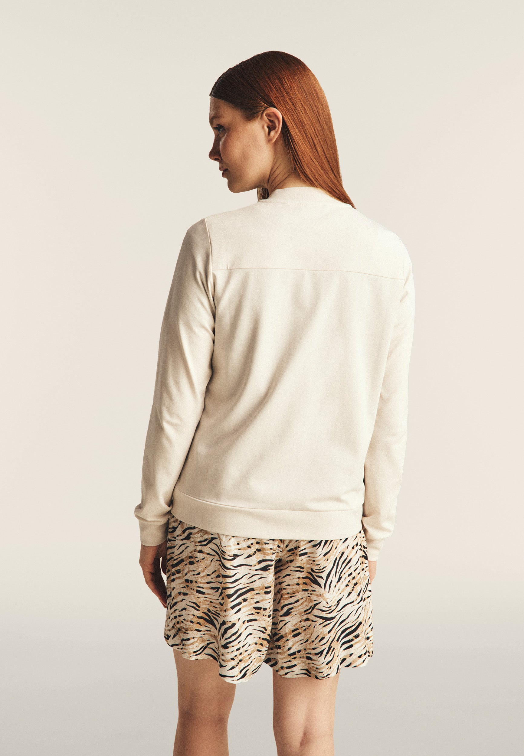 freddy-felpa-donna-zip-e-collo-in-costina-in-heavy-jersey-stretch-animalier image 3