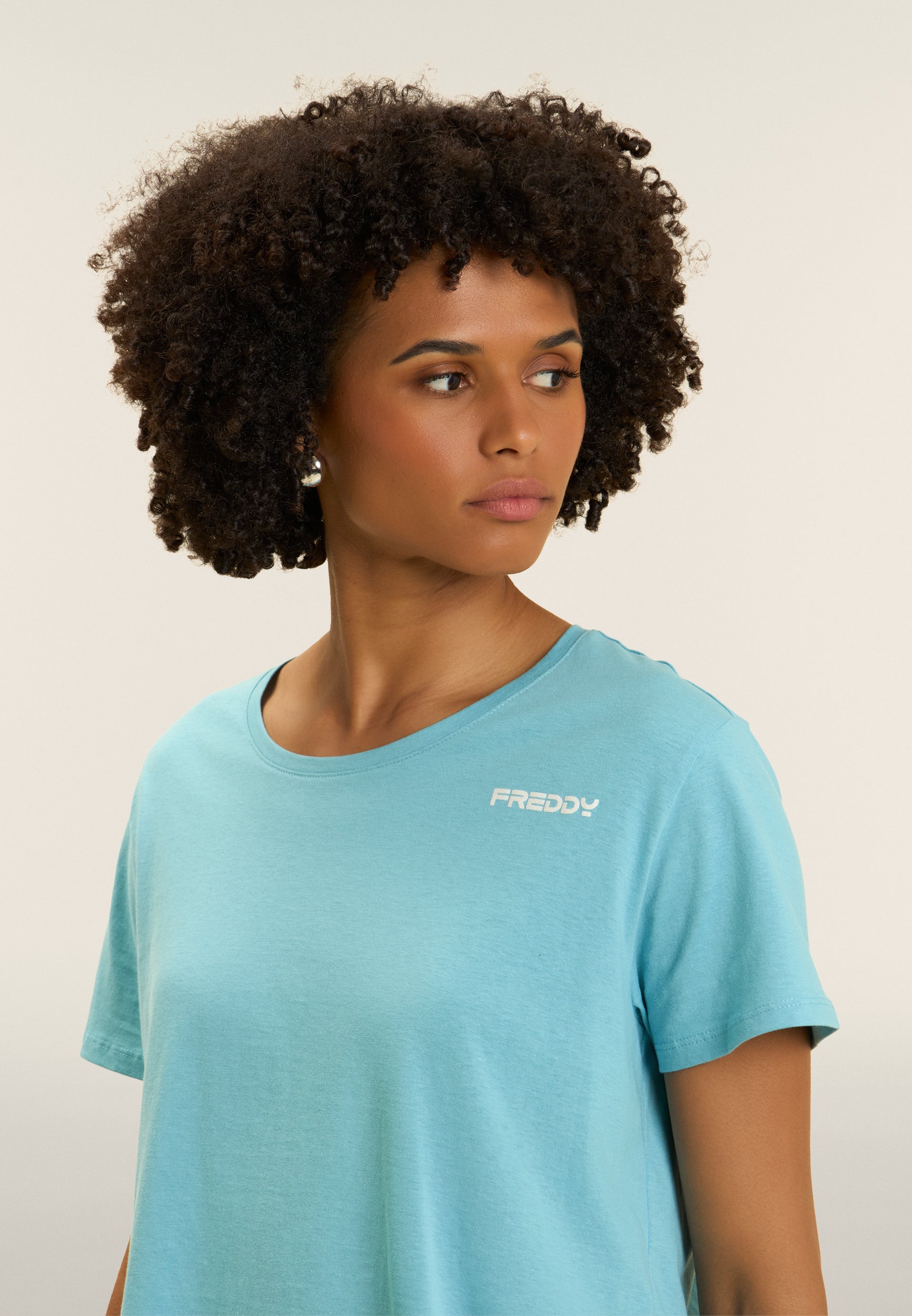 freddy-t-shirt-manica-corta-cropped-con-piccolo-logo-t-shirt-donna-cotone image 4