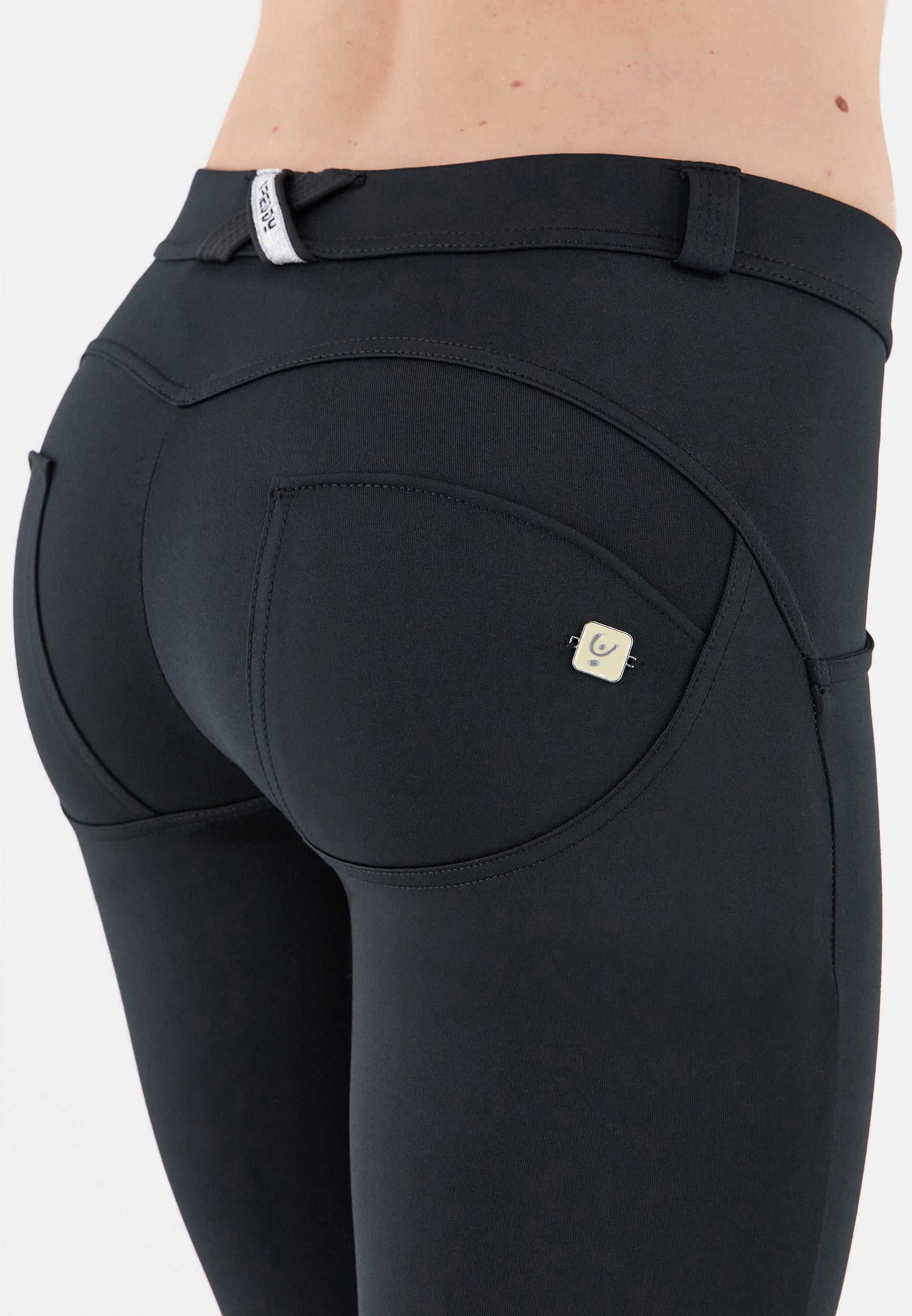 freddy-wr-up-7-8-pantaloni-push-up-superskinny-traspiranti-d-i-w-o image 4