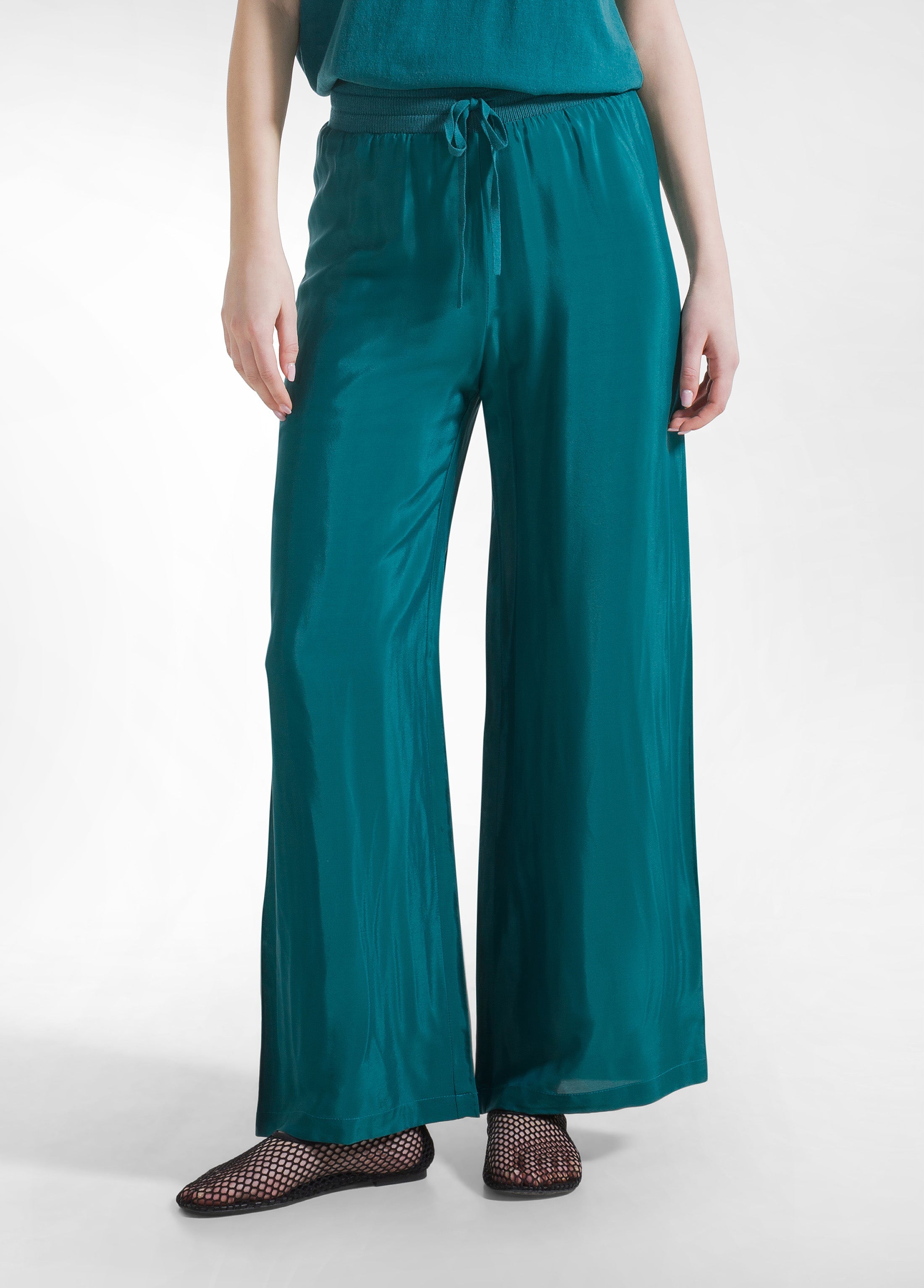 deha-completo-top-e-pantaloni-palazzo-in-jersey-e-satin-verde image 7