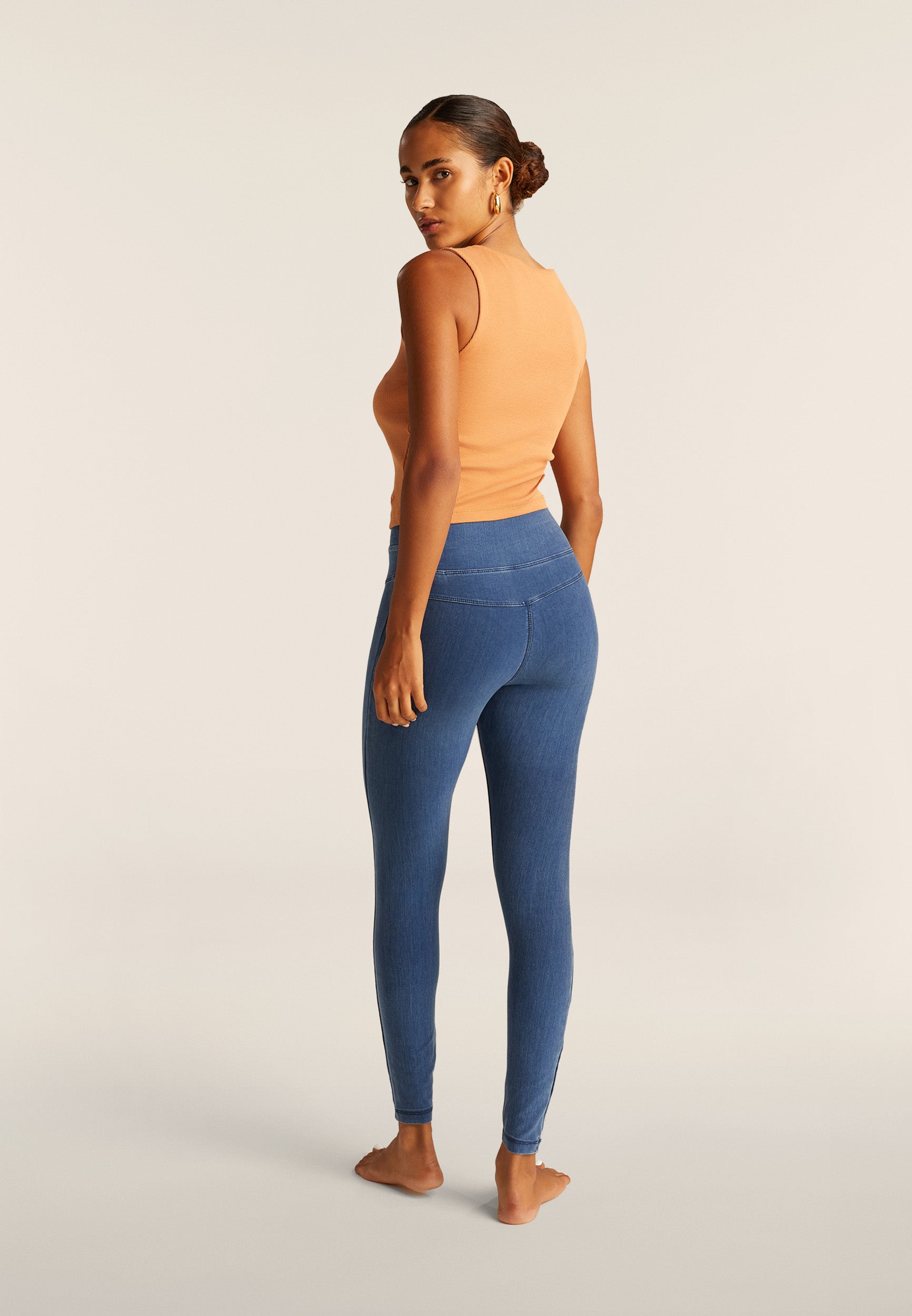 freddy-wr-up-top-slim-a-costine-stretch-scollo-asimmetrico image 3