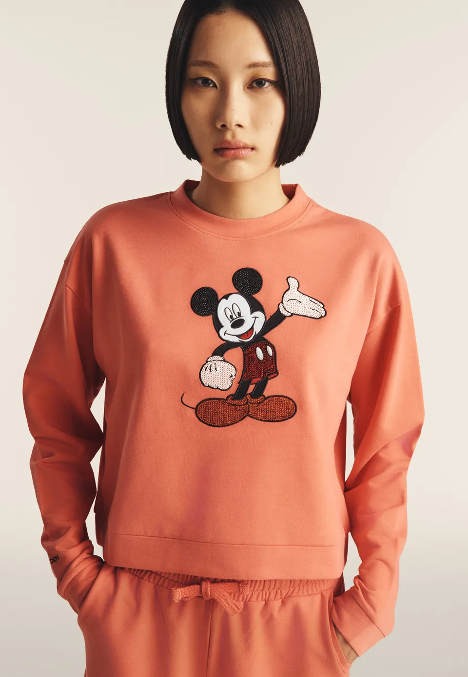 freddy-felpa-cropped-comfort-fit-mickey-mouse-french-terry image 1