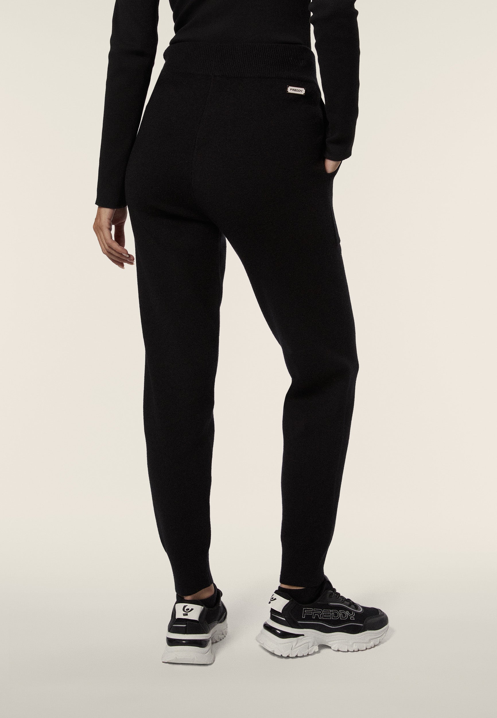 freddy-pantalone-tricot-rasata-con-polsini-e-vita-a-coste image 3