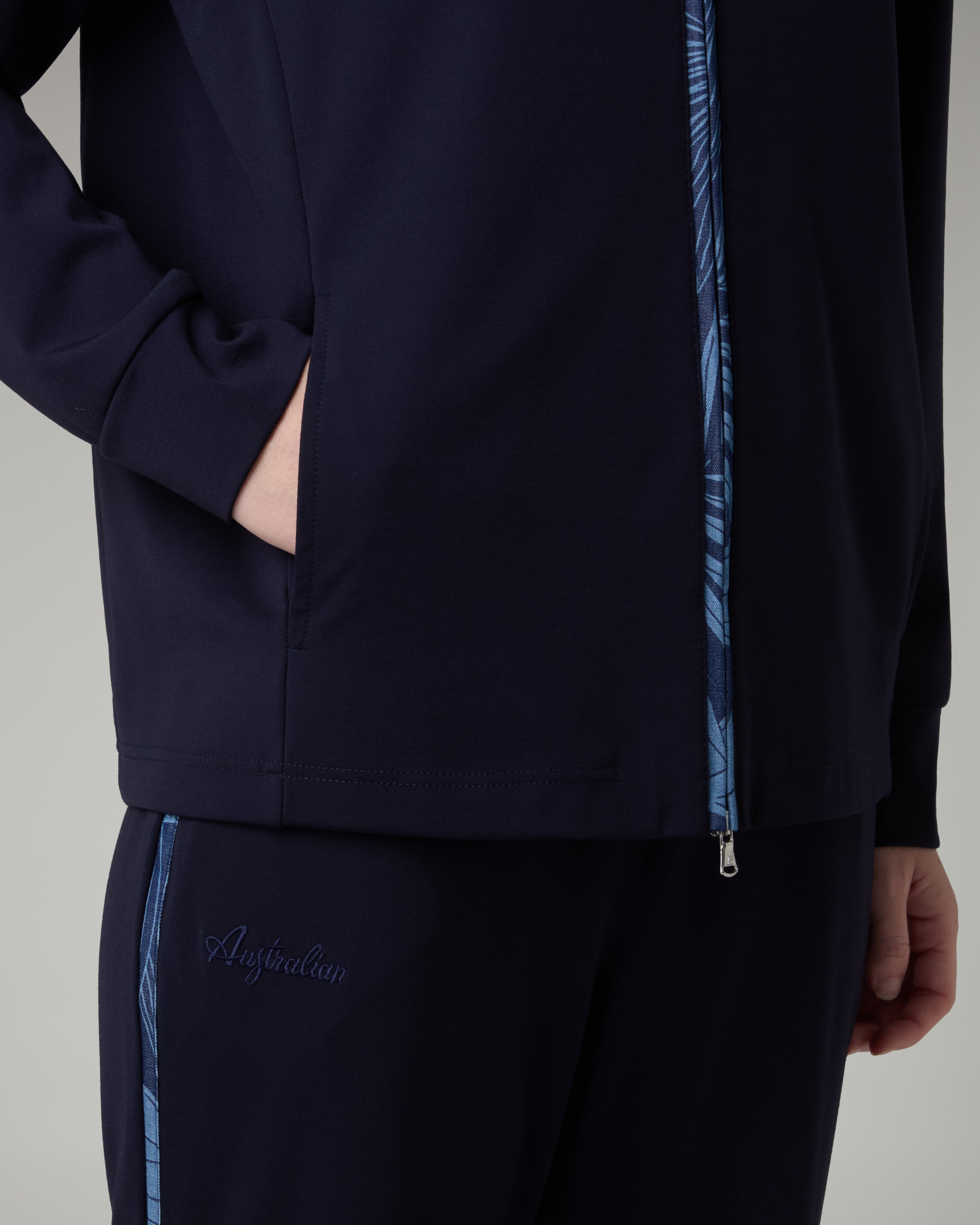 australian-flow-chambray-tracksuit-eclipse-blue image 5