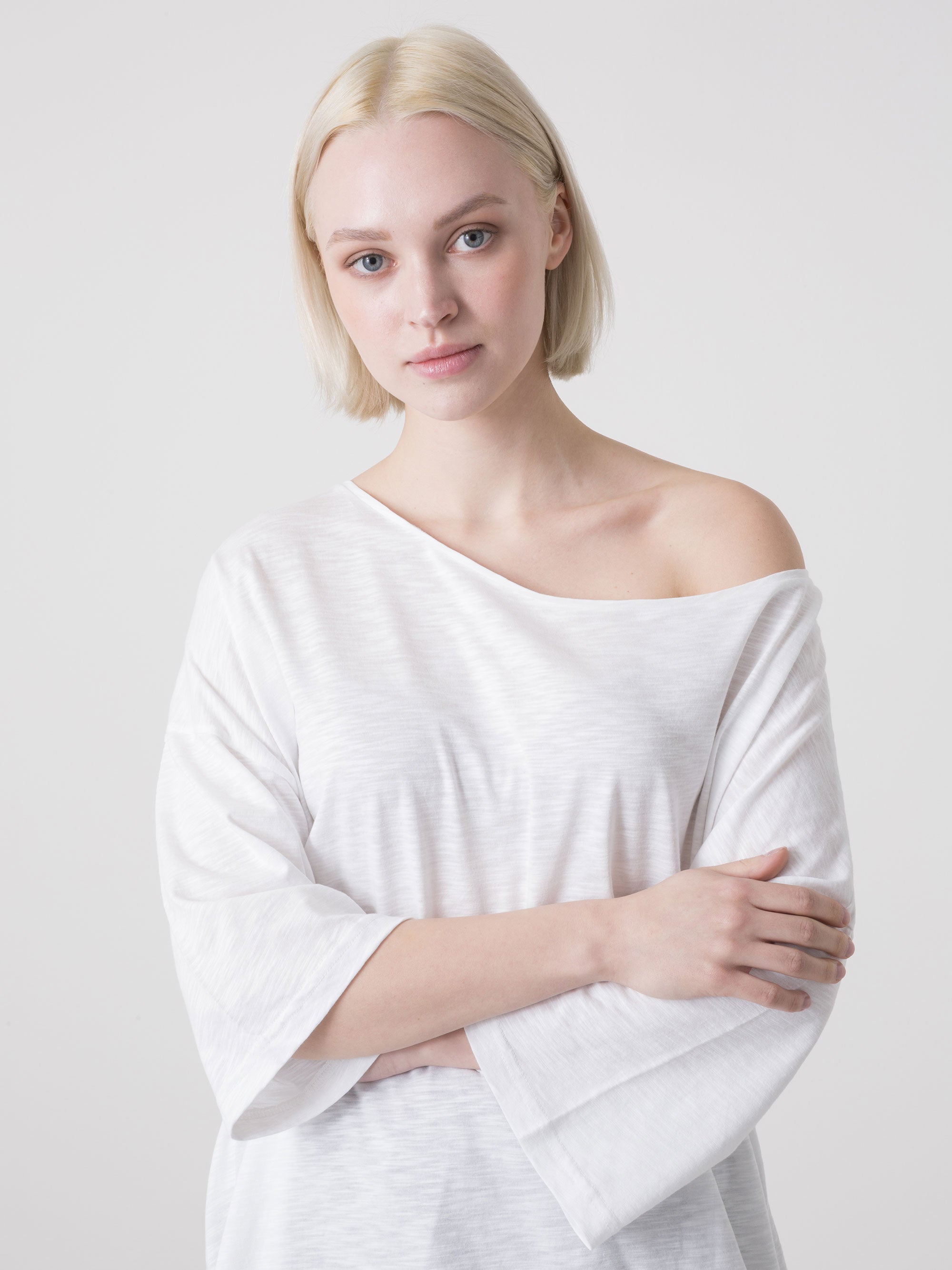 dimensione-danza-t-shirt-donna-in-slub-jersey-con-linea-asimmetrica image 4