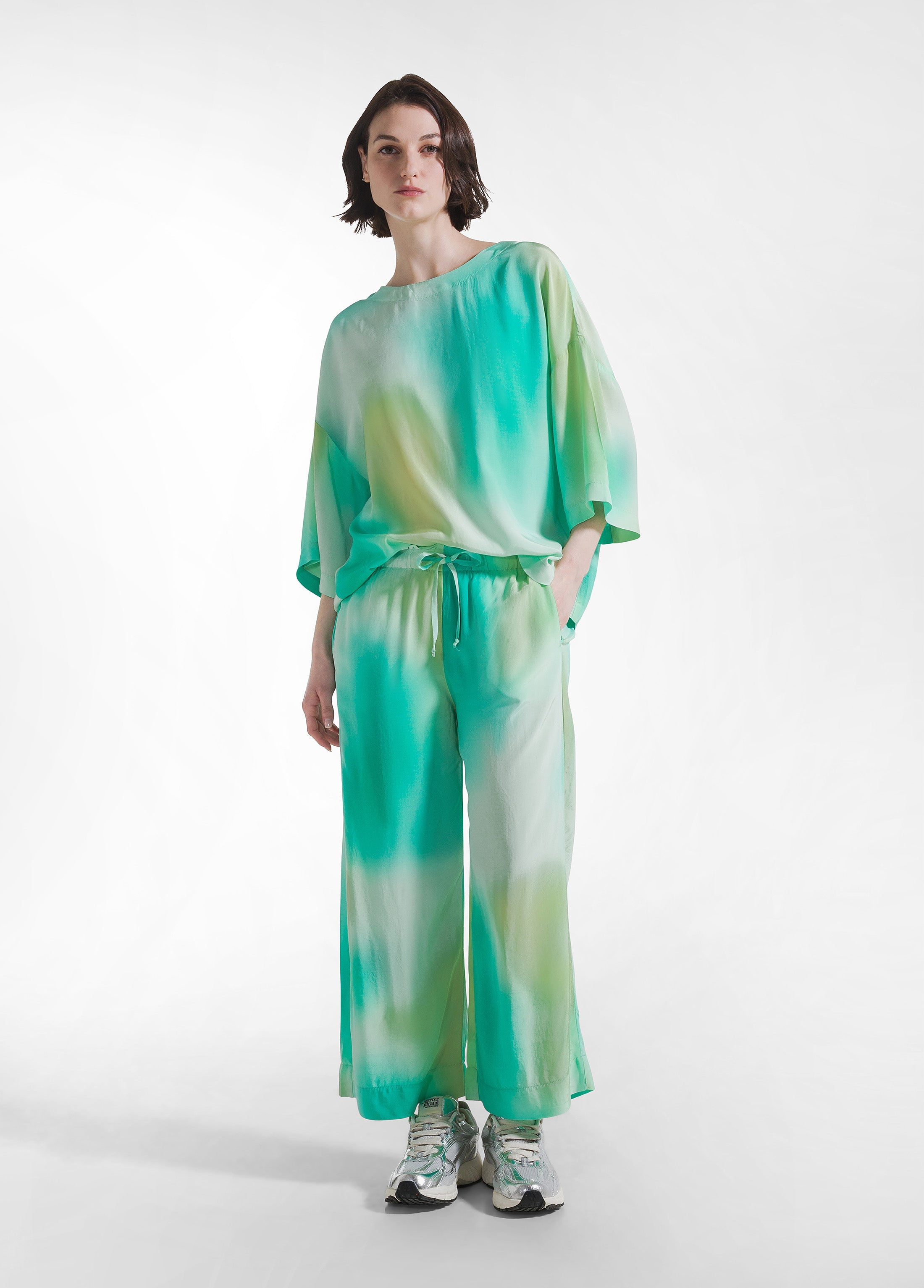 deha-pantaloni-crop-in-viscosa-habutai-blu image 1