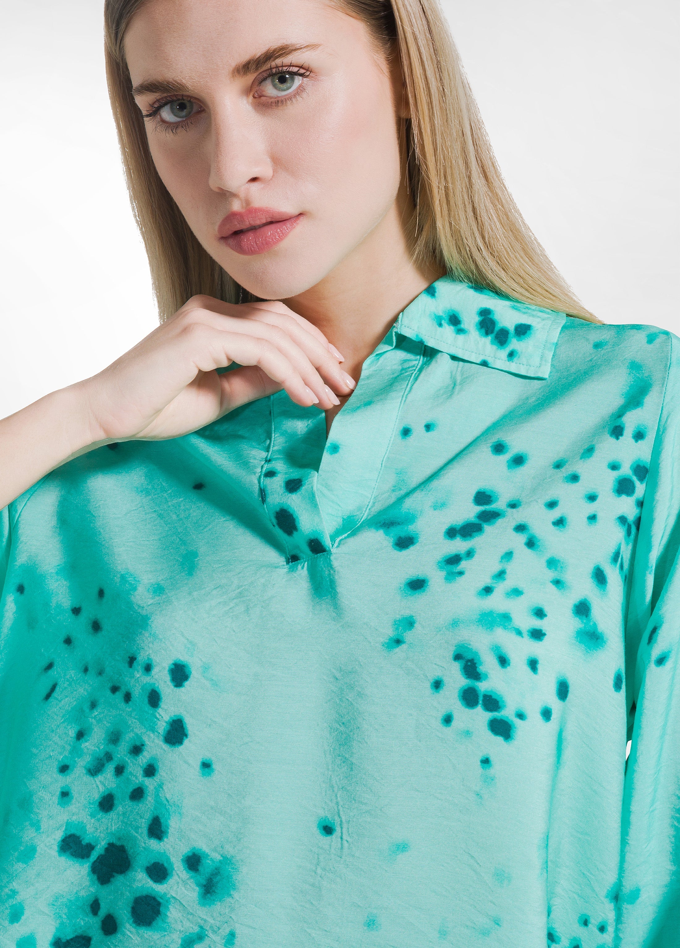 deha-camicia-in-viscosa-crinkle-stampata-blu image 3