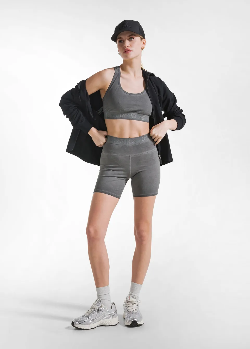 deha-set-top-e-shorts-sportivi-effetto-fade-nero image 1