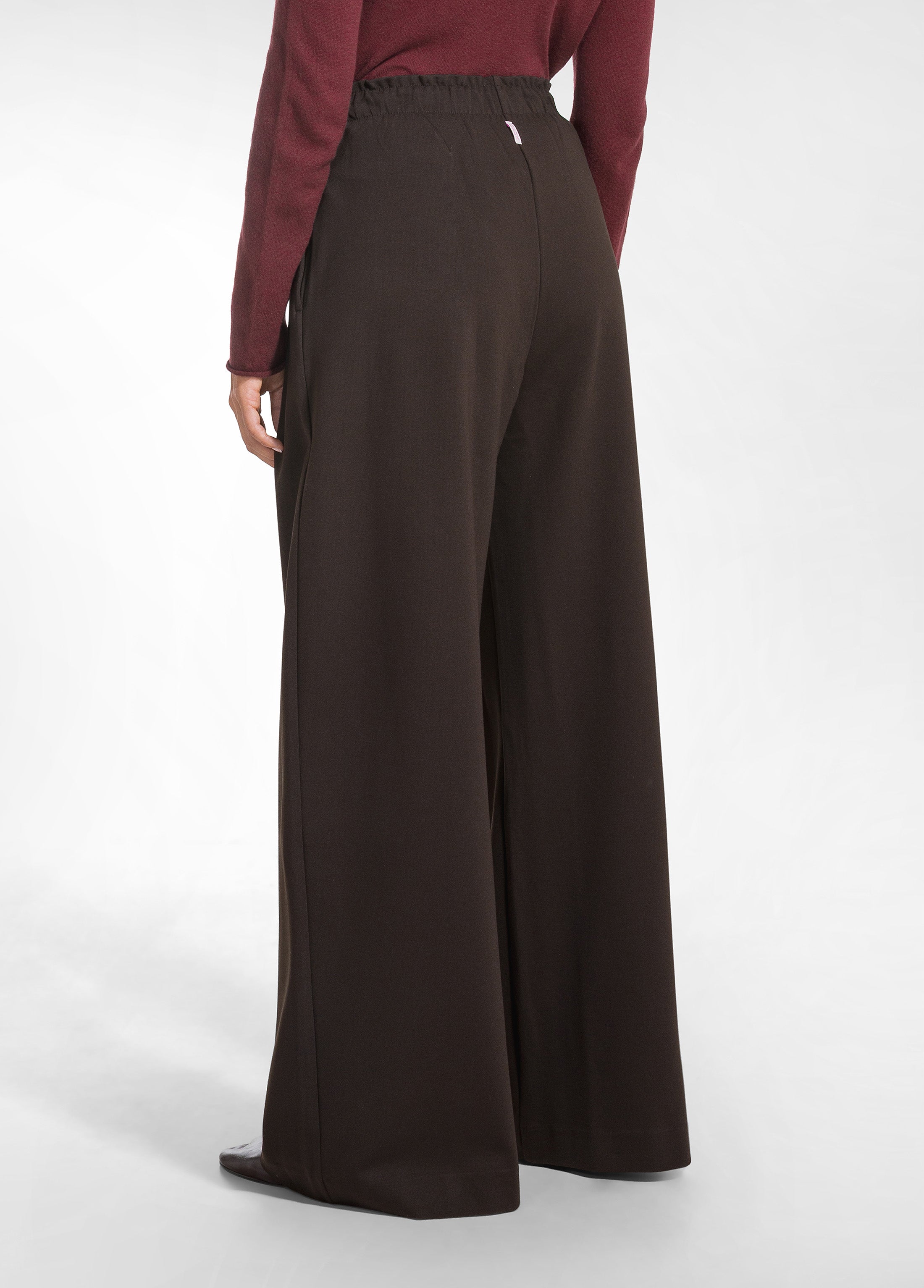 deha-pantalone-d52499-punto-milano-palazzo-con-pence-marrone image 3